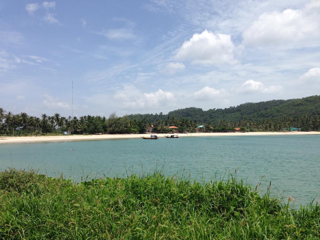 Sea Breeze House, Naiplao Beach Khanom Exterior photo
