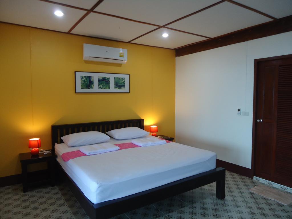 Sea Breeze House, Naiplao Beach Khanom Exterior photo